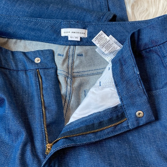 Good American Good Skate TrueBlue001 High Rise Wide Flare Leg Jeans, Size 10/30 - Picture 15 of 17